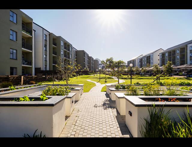 1 BEDROOM APARTMENT TO LET IN GREENBAY ECO ESTATE